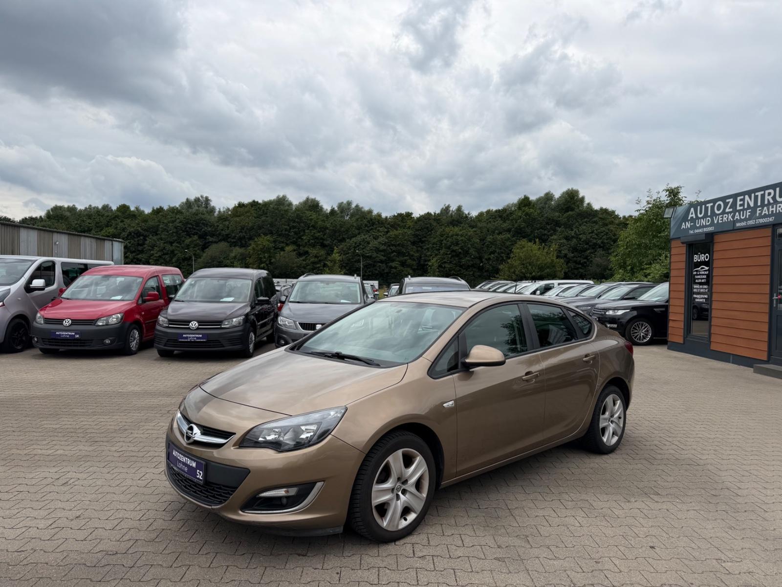 Opel Astra J  Edition KLIMA/RADIO/CD/99000KM*
