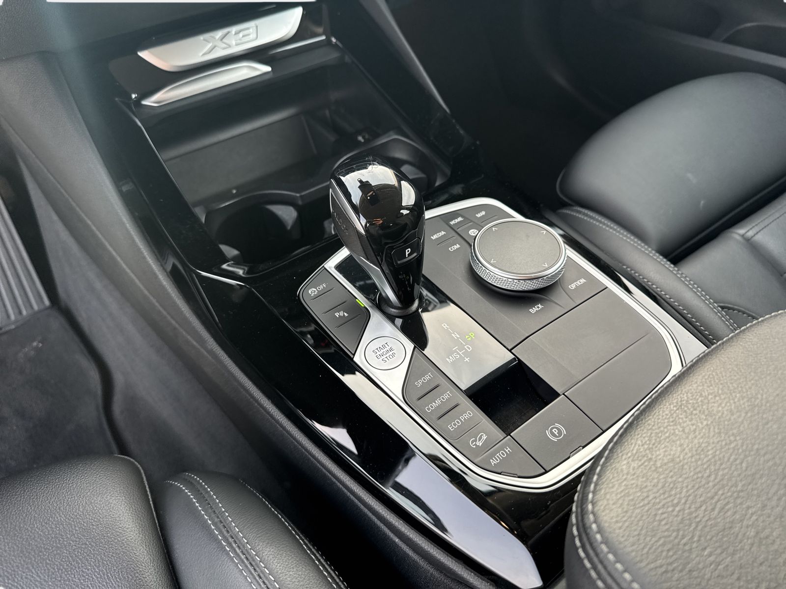 BMW X3 xDrive20d HiFi DAB WLAN Komfortzg. Klimaaut. foto 15