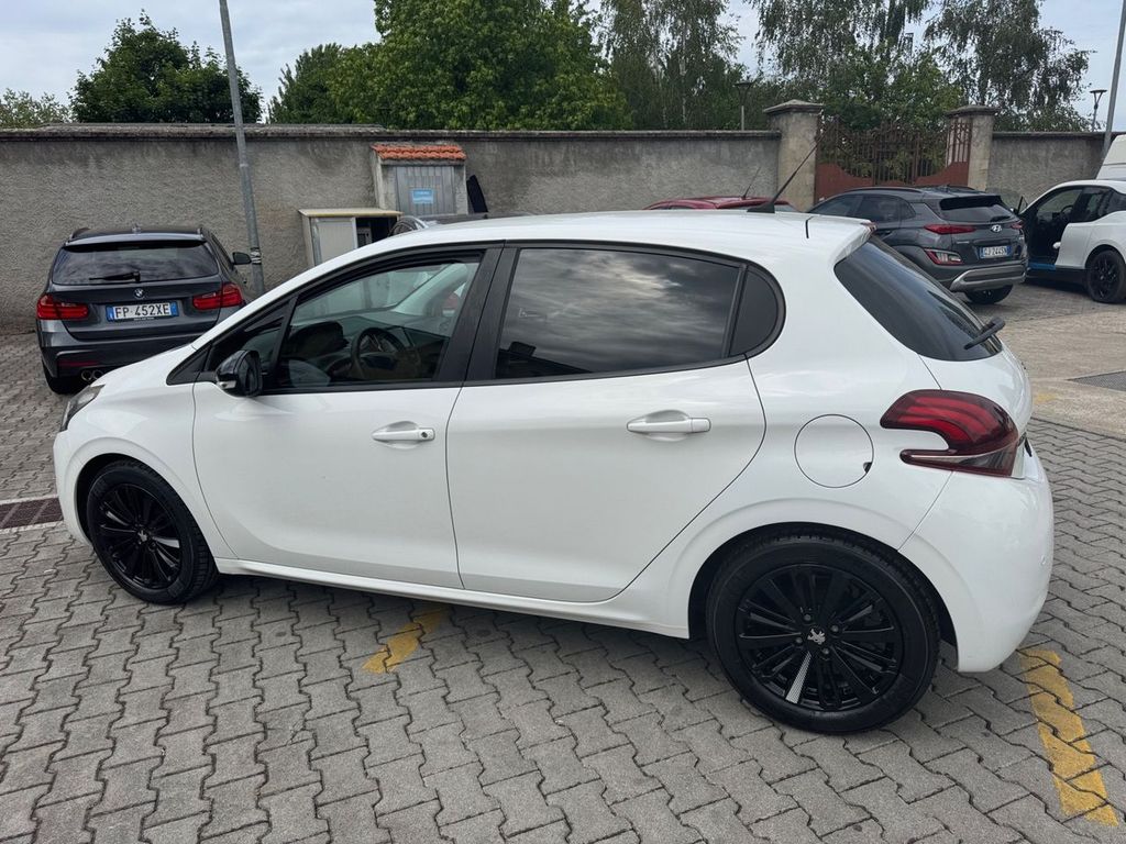 Image of Peugeot 208