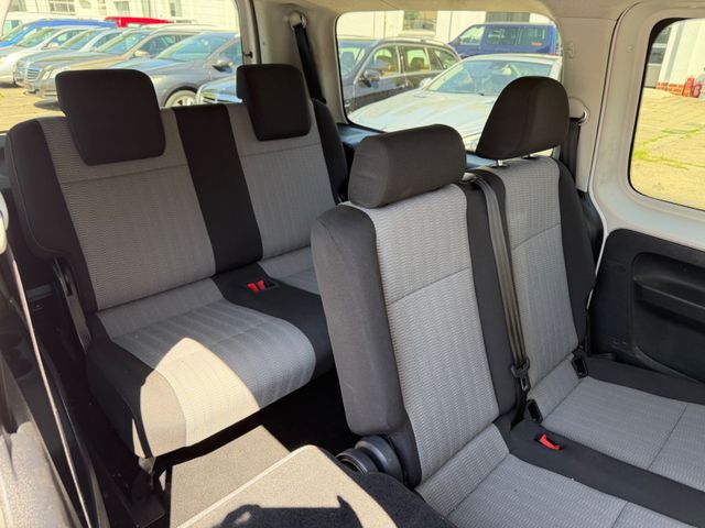 Caddy 2.0 TDi PKW Maxi 7 Sitze, 1. HAND Bild 11