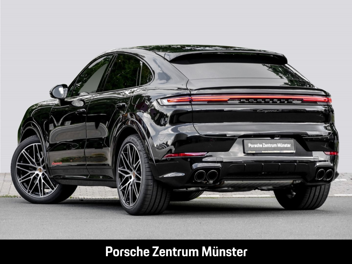 Porsche Cayenne S E-Hybrid Coupe Black Edition Clubleder imagem 3