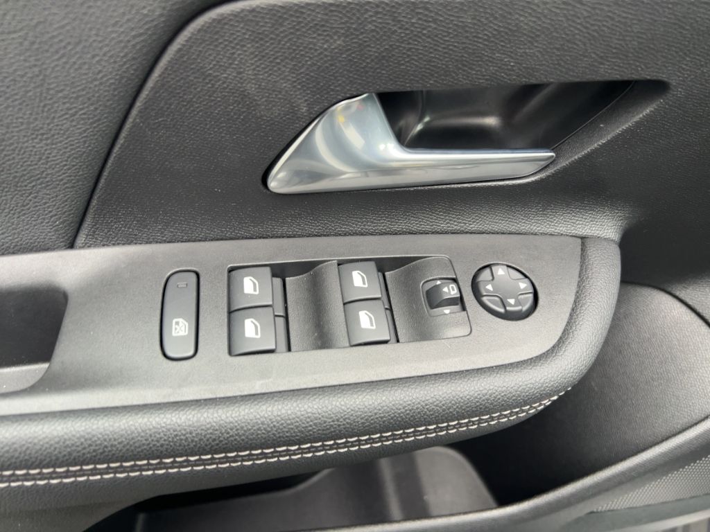 Fahrzeugabbildung Opel Mokka GS Navi digitales Cockpit LED Scheinwerfer