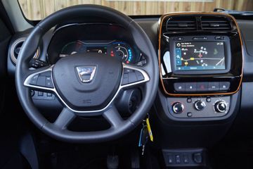 Dacia Spring Comfort Plus Elektro NAVI-KLIMA-KAMERA-PD