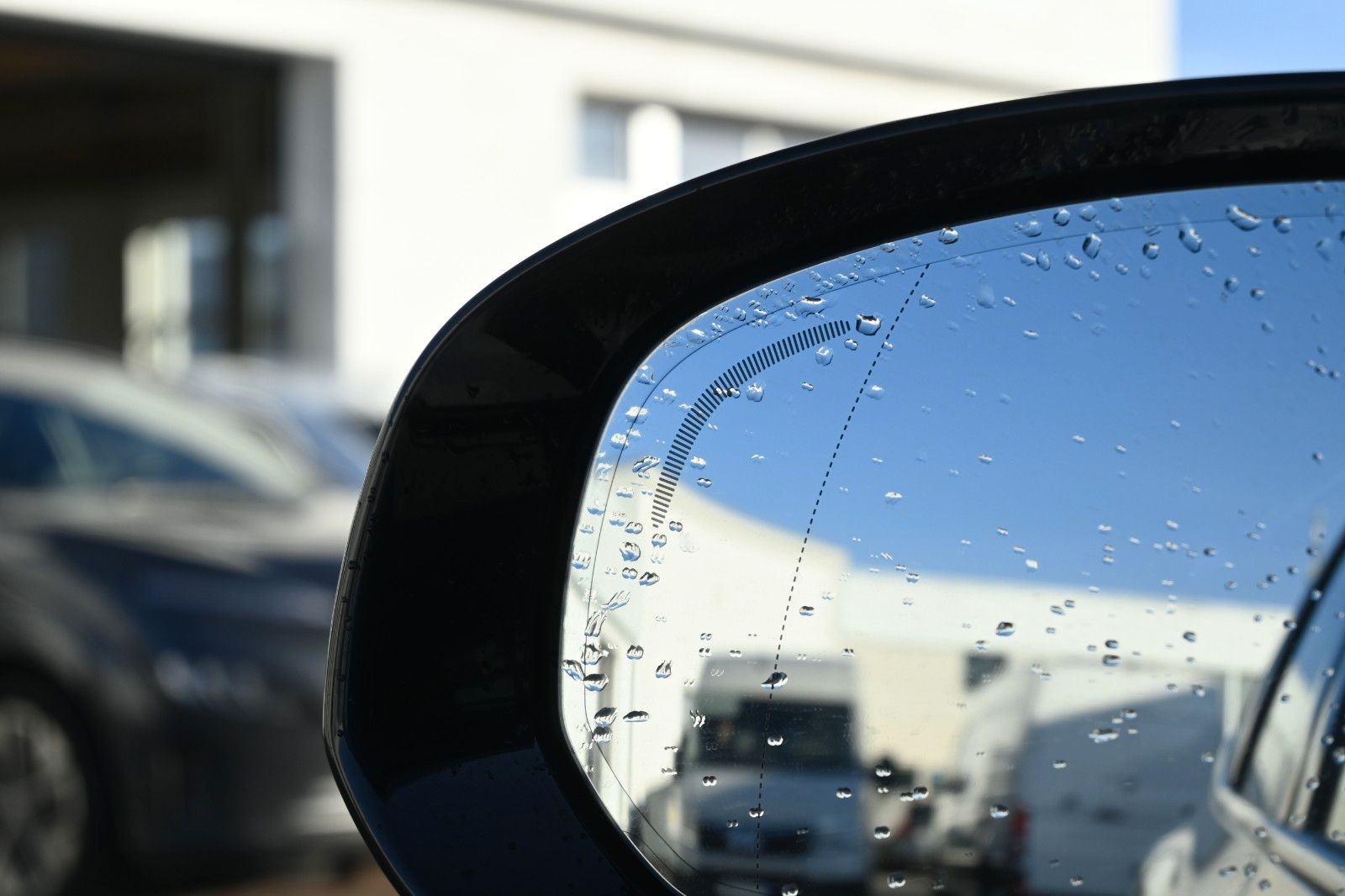 Fahrzeugabbildung Volvo XC60 B4 AWD Plus Dark*LED*PANO*STHZ*H&K*360°*AHK