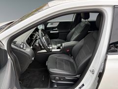 Fahrzeugabbildung Mercedes-Benz B 180 d 8G-DCT Edition 2020 AMG Line 1.Hand