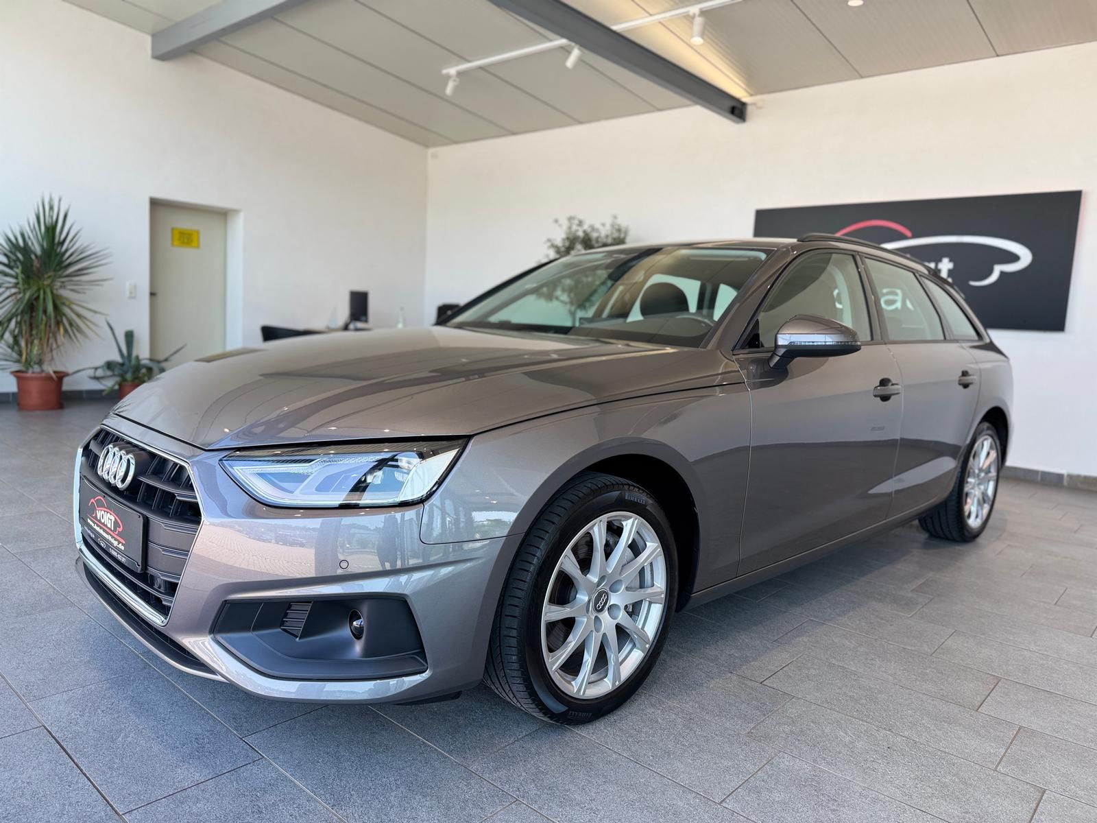 Audi A4 Avant 40 TDI S-tronic ACC AHK LED MMI imagem 2