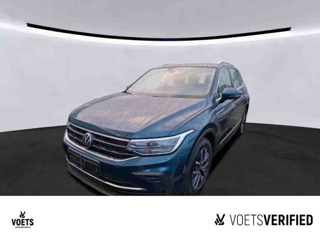 Volkswagen Tiguan Life 1.5 TSI DSG STANDHZG+AreaView+NAVI