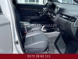 Mitsubishi Outlander PHEV Plus 4WD Plug-in-Hybrid - Mitsubishi: Plug In