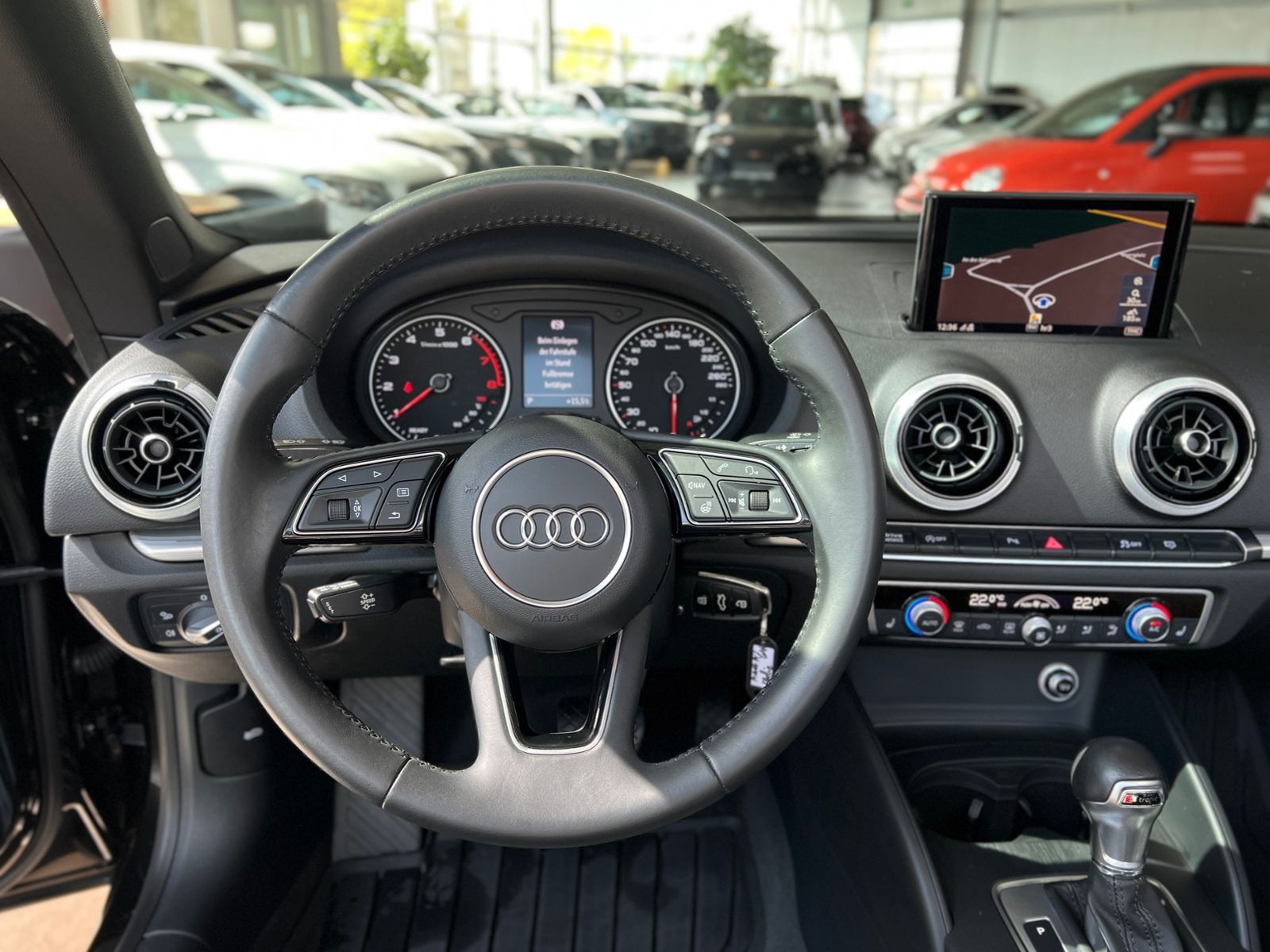 Fahrzeugabbildung Audi A3 Cabriolet 35 TFSI S line PDC XENON NAVI