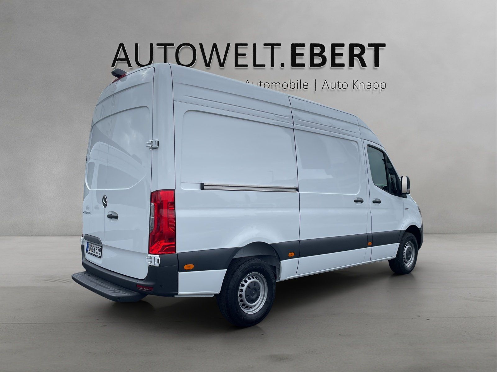 Fahrzeugabbildung Mercedes-Benz eSprinter 320 KA HolzFu RüFa MBUX WinterPaket