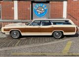 Ford LTD Country Squire 