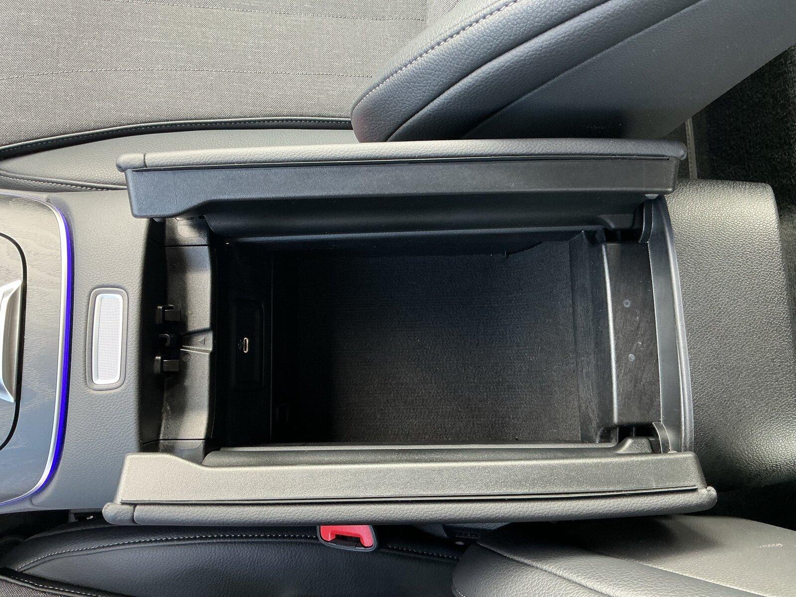 Mercedes-Benz E 220 d T AVANTGARDE RüCam Distro AHK LED Totwin