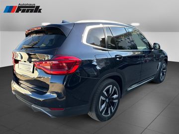 BMW iX3 DAB LED WLAN RFK Parkassistent el. Sitze