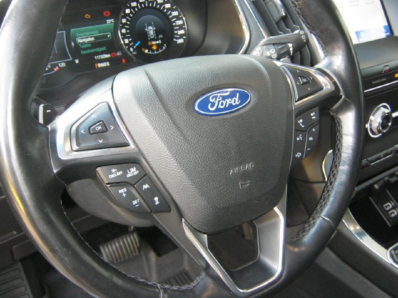 Ford Edge Titanium 4x4
