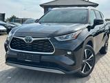 Toyota Highlander 2.5 Ltr. Hybrid Executive*AWD - Toyota Highlander: Automatik