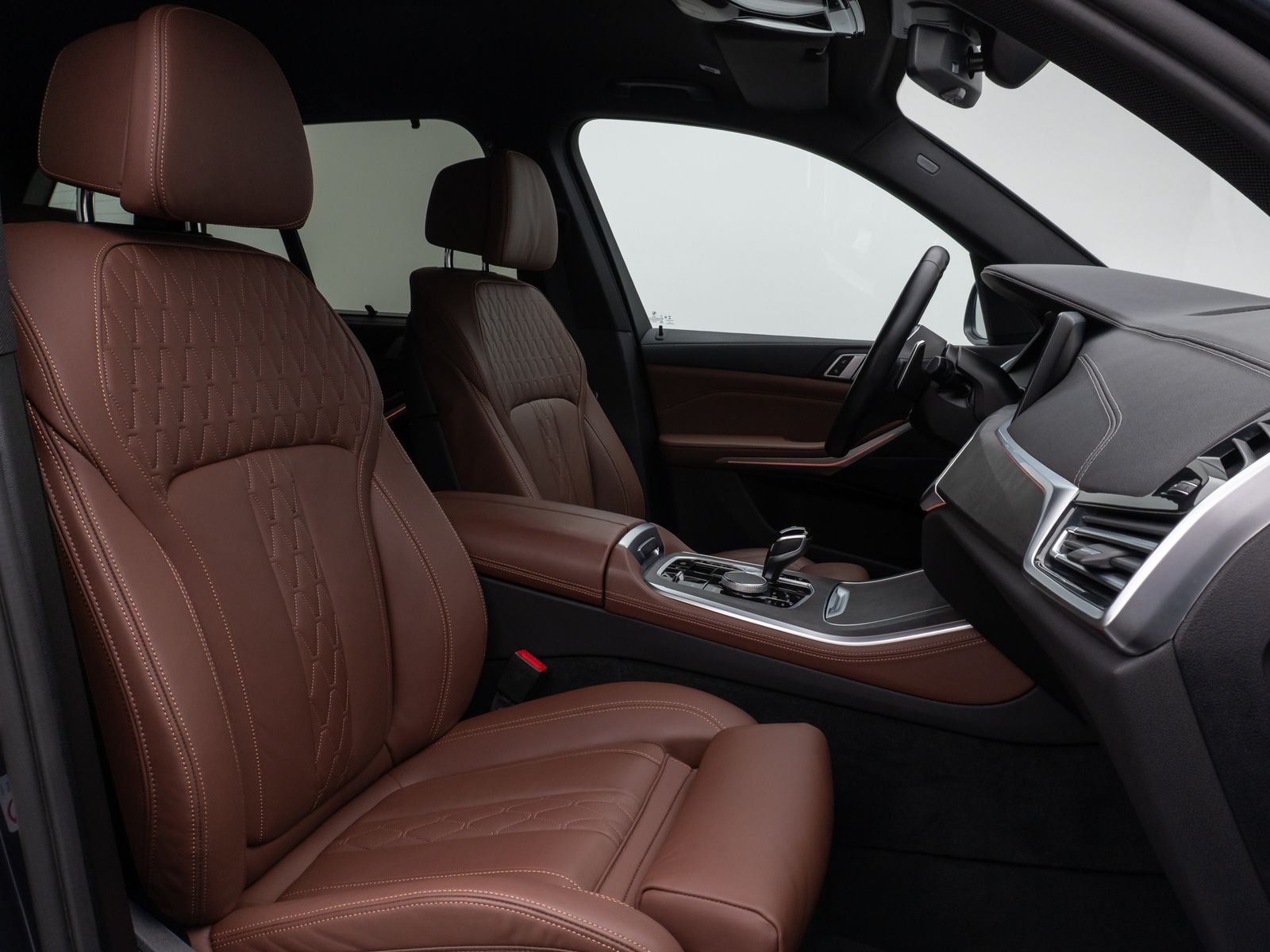 Fahrzeugabbildung BMW X5 xD30d M Sport Laser DAB HiFi AHK DiplayKey
