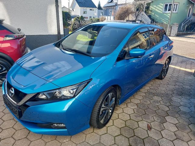 Nissan Leaf N-Connecta*NAVI*LED*SHZ VORNE UND HINTEN