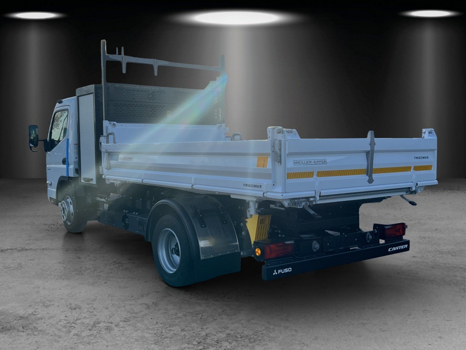 Fahrzeugabbildung Andere 7C18M eCanter Meiller Trigenius 3-Seiten mit Box