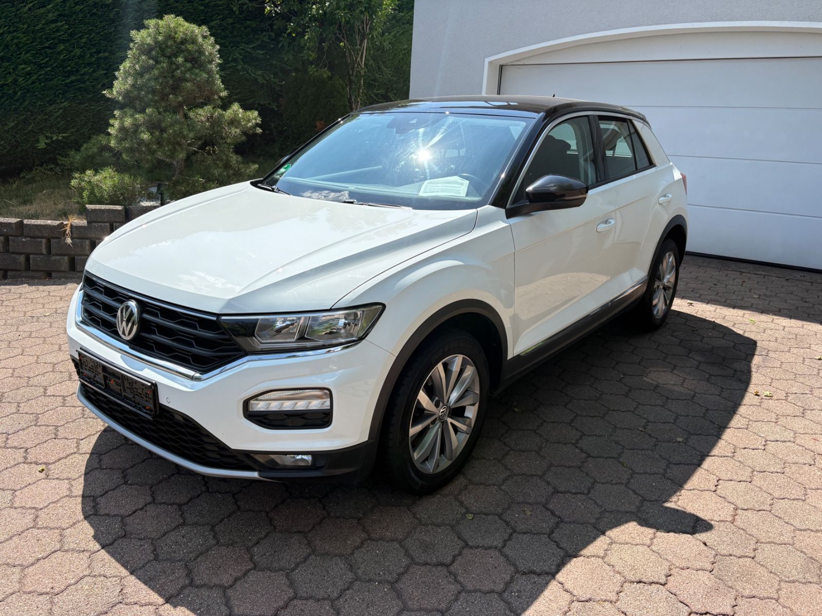 Volkswagen Volkswagen T-Roc Style,2.HAND,AHK,ALLWETTER