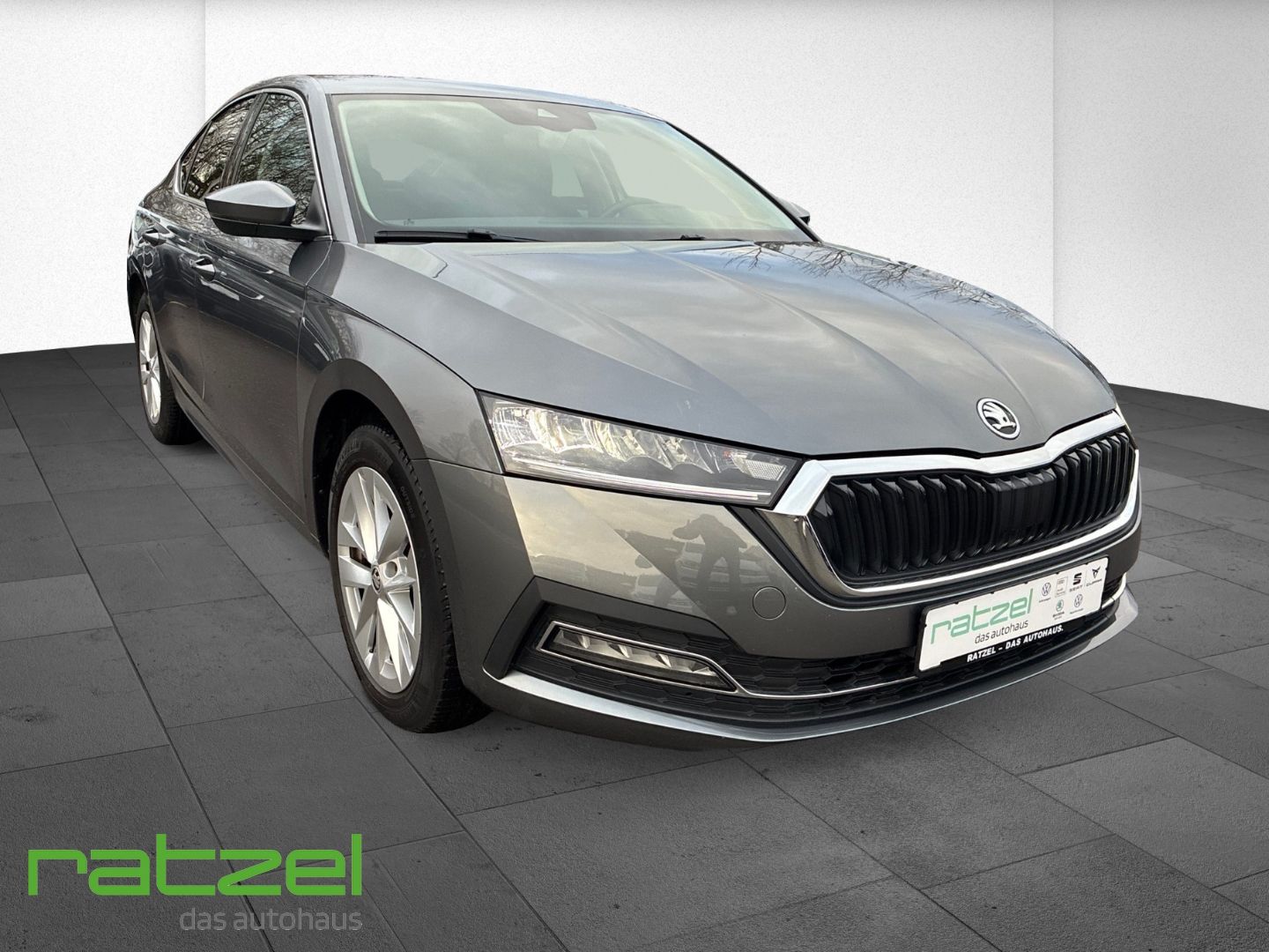 Fahrzeugabbildung SKODA Octavia 2.0 TDI DPF Style Kamera Navi ACC LED La