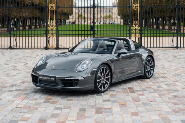 Porsche 991 Targa 4S PDK - only 1 350 kms, serviced