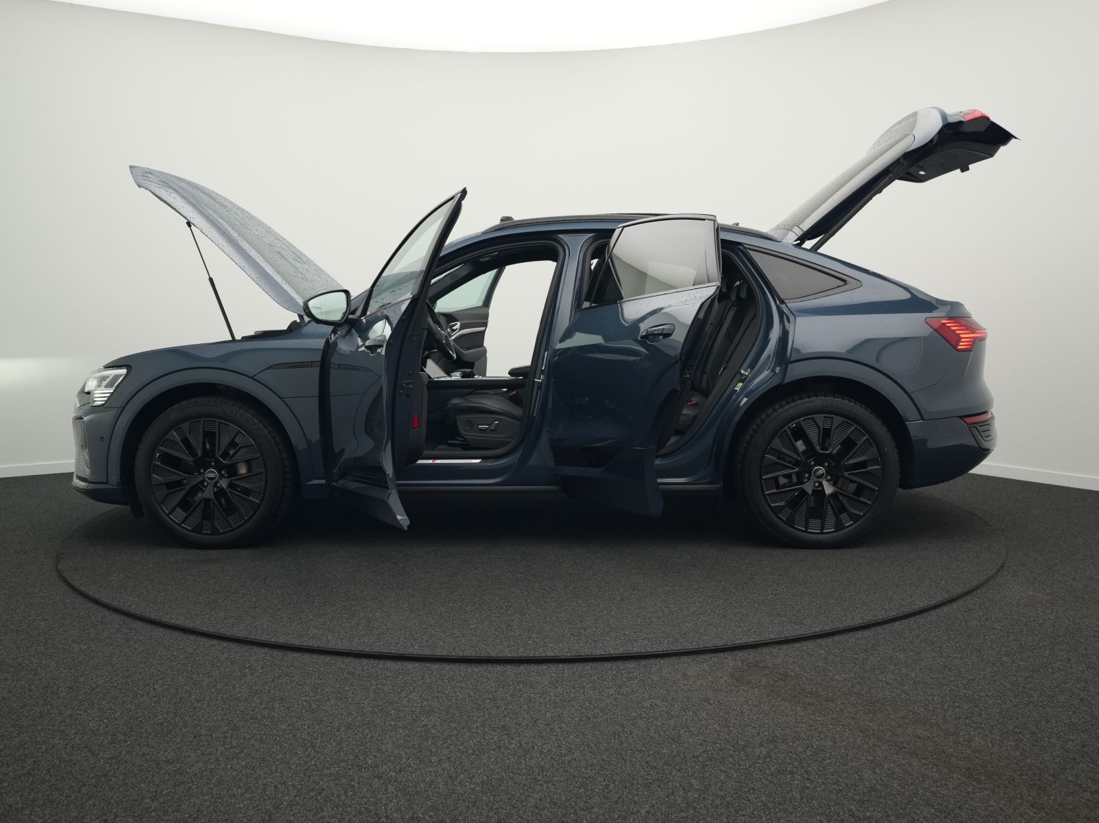 Audi Q8 e-tron - Bild 38
