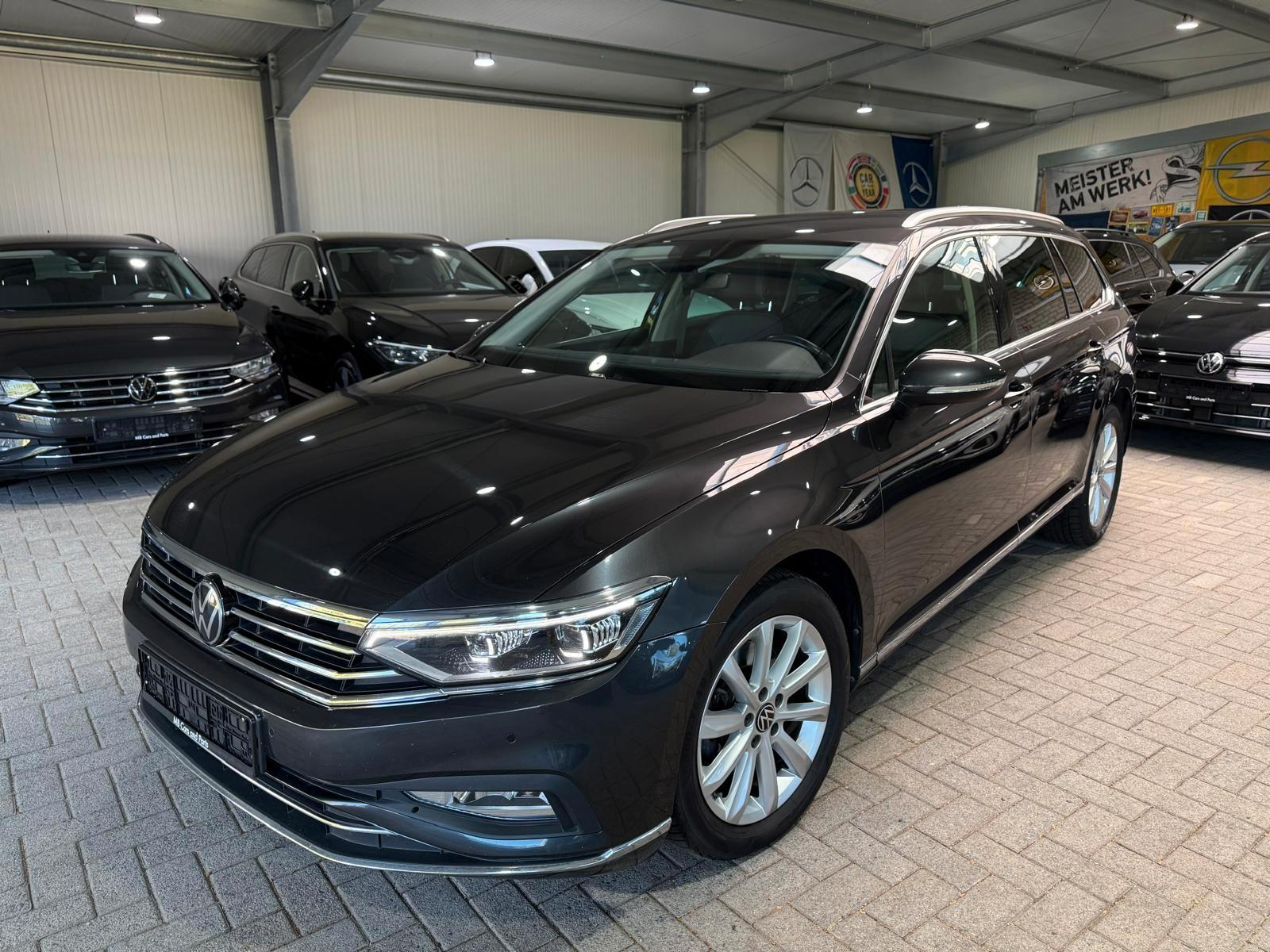Volkswagen Passat 2.0 TDI Elegance DSG ACC AHK RFK LED-IQ