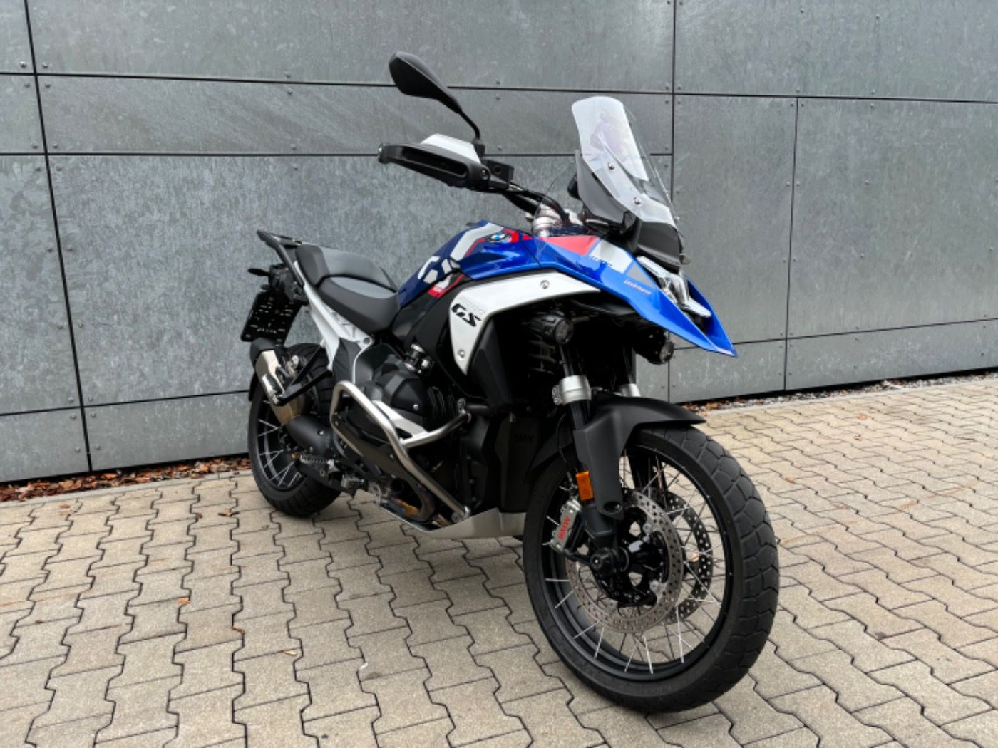 Fahrzeugabbildung BMW R 1300 GS Trophy 4 Pakete Fahrzeughöhenregelung