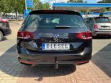 Volkswagen Passat Variant Basis AHK Navi Carplay LED - VW Passat Variant in Oldenburg