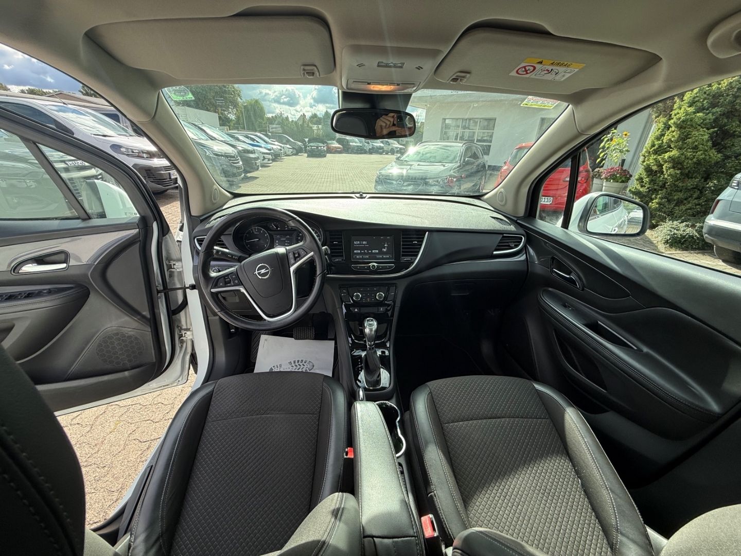 Fahrzeugabbildung Opel Mokka X Innovation mit Allwetter+PDC+AHK
