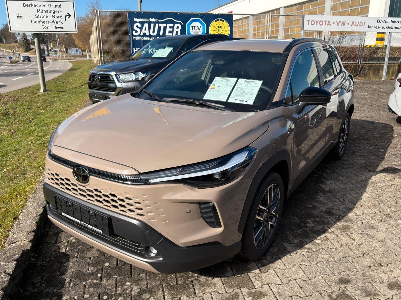 Toyota Corolla Cross 2,0-l-Hybrid Teamplayer (facelift)