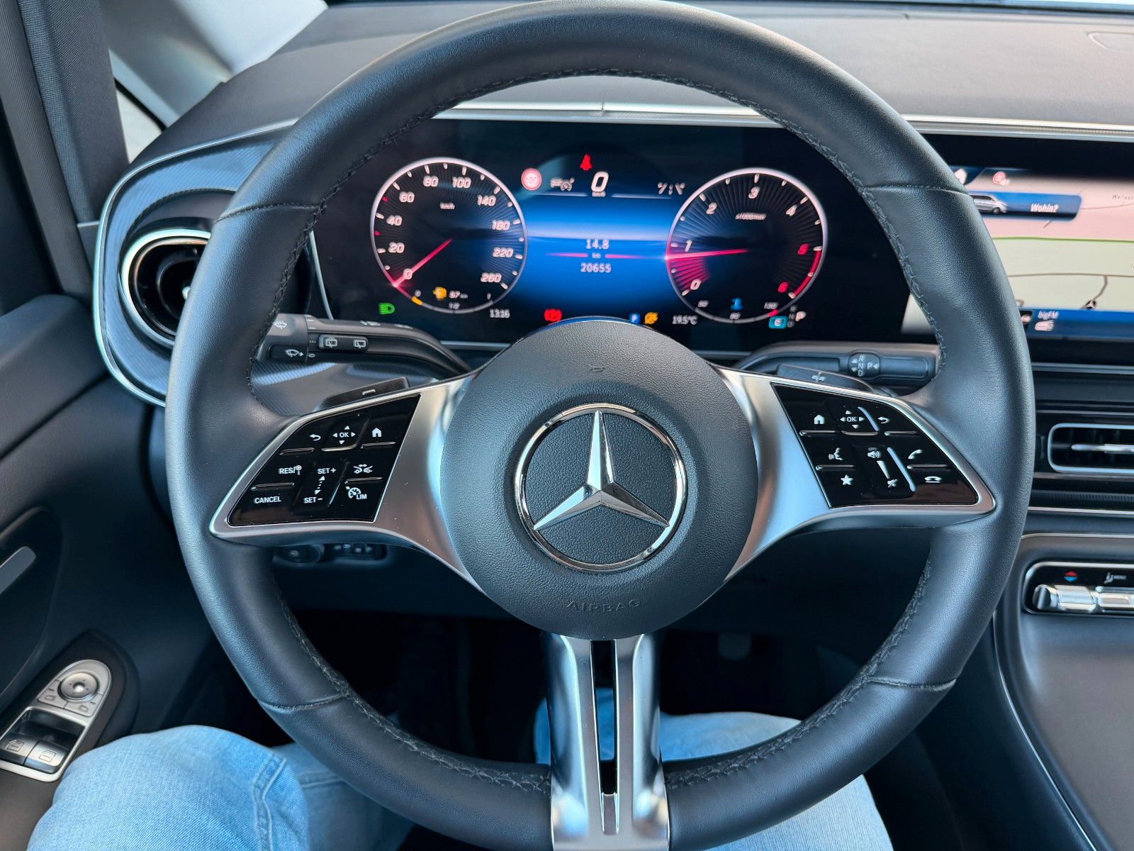 Fahrzeugabbildung Mercedes-Benz V 250 d DISTRONIC AHK2,5to Kamera