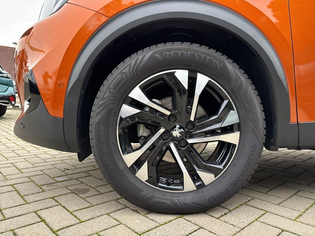 Peugeot 2008 GT 1.2 PureTech El. Panodach Navi Digitales