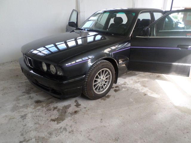 BMW Verkaufe: BMW E34 520i Top Zustand Rostfre...