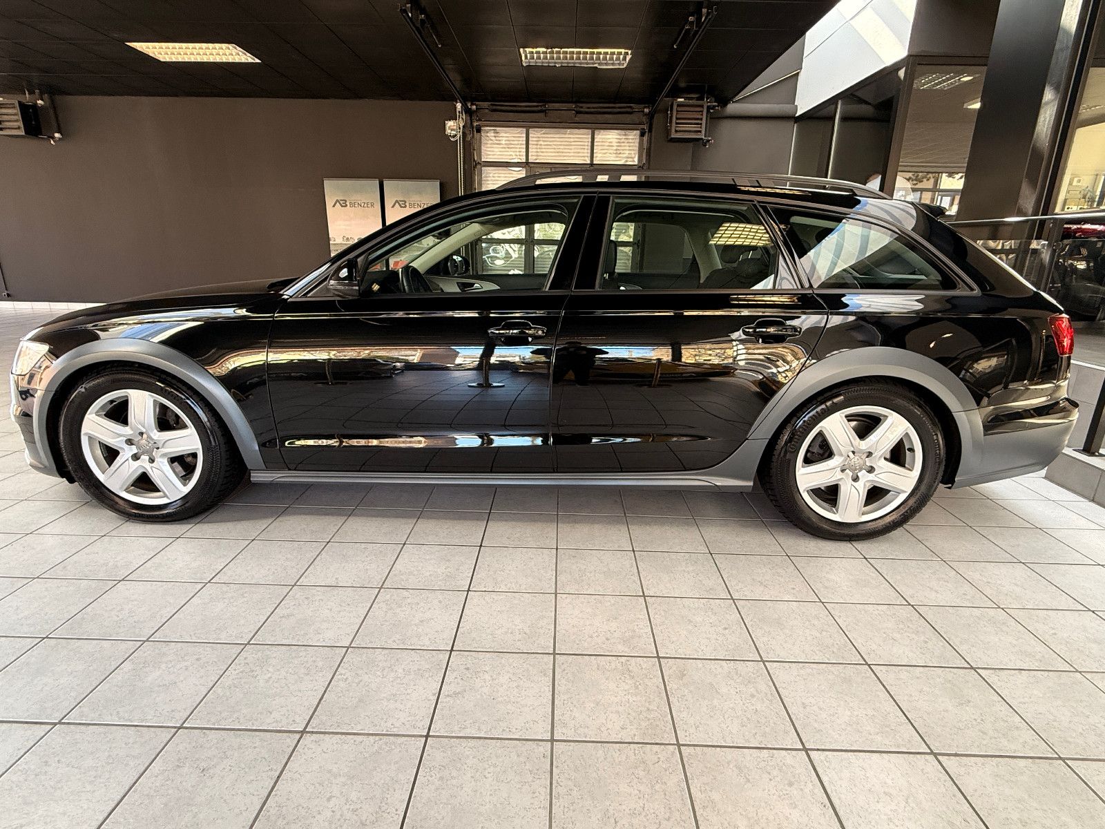 Fahrzeugabbildung Audi A6 Allroad quattro 3.0 TDI/ACC/KAMERA/LED/LEDER
