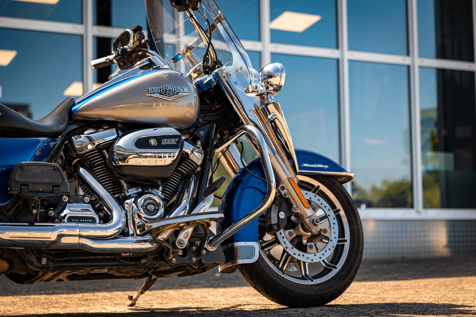 Fahrzeugabbildung Harley-Davidson FLHRC Road King Classic 107 cui -Screamin Eagle-