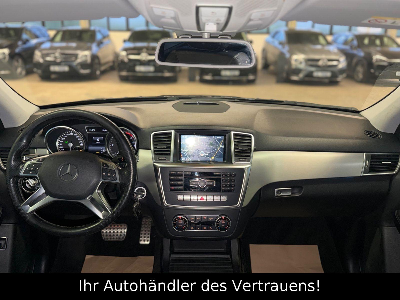 Mercedes-Benz ML 350CDI BlueTec 4Matic*Pano*DISTRONIC*AHK*NAVI
