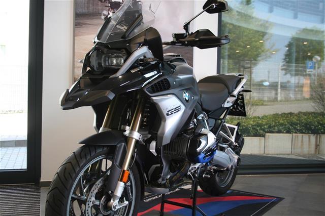BMW R 1250 GS mit Frästeile-Paket