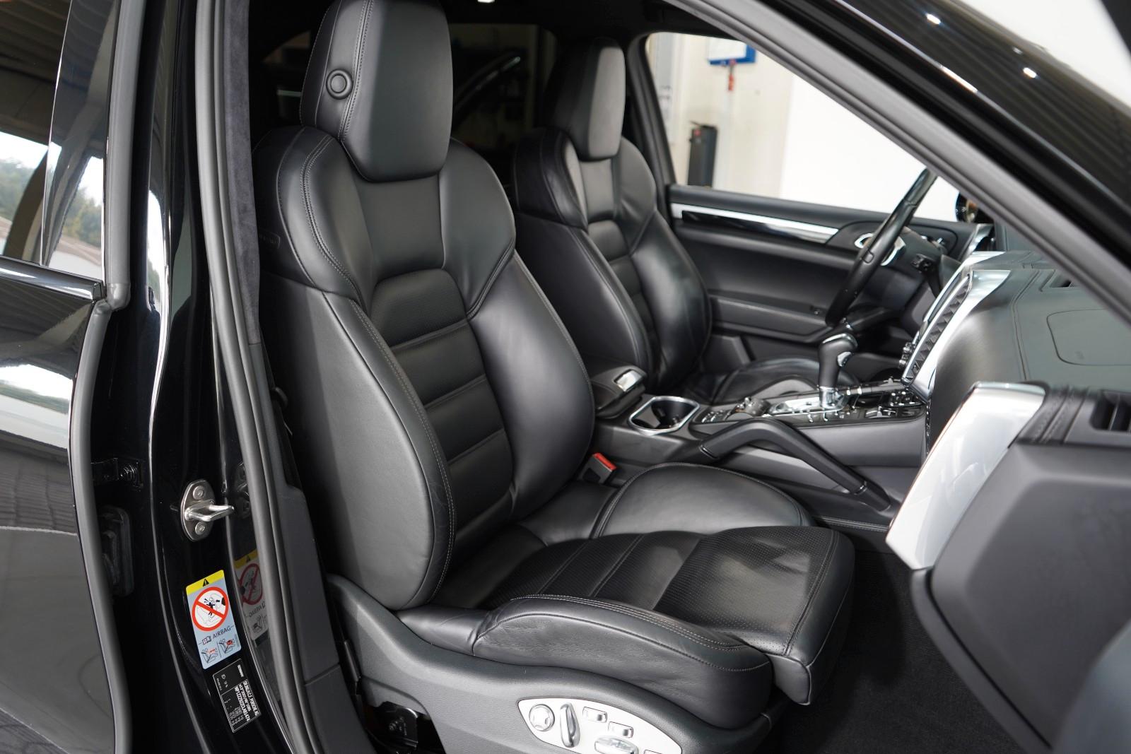 Porsche Cayenne Turbo V8*Navi*Luftfahrwerk*20 Z. Spyder*