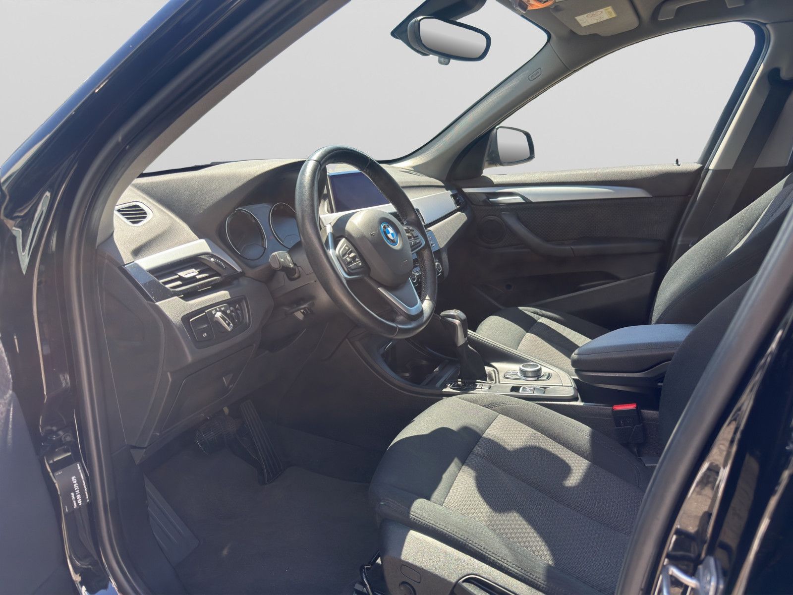 BMW X1 xDrive 25 e Advantage | Business | LED | WKR foto 8
