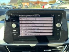 VW T-Roc Limited 1.5DSG AHK LED ACC  8Fach