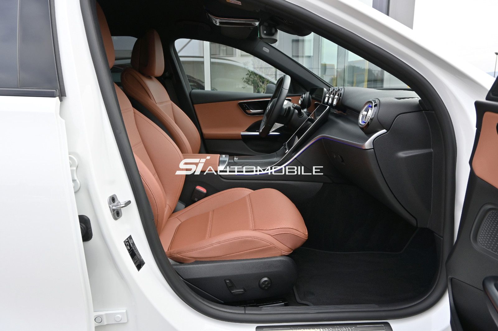 Fahrzeugabbildung Mercedes-Benz C 200 d T Avantgarde °Night Pak°AHK°ILS°360°KAM