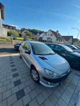 Peugeot 206 2002 Benzin - Peugeot 206 in Mainz
