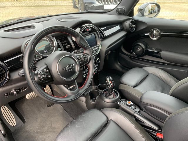 Fahrzeugabbildung MINI Cooper S John Cooper Works+Leder+Kamera+Pano+H&K