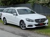Mercedes-Benz E 250 T-Modell BlueTec 4Matic *LED*Navi*AHK*PDC* - Mercedes-Benz E 250: 4matic