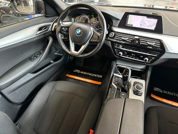 MYAUTOCENTER – Gebraucht- und Jahreswagen mit Werkstattservice in Pfaffenhofen BMW 520 *Navi*ACC*NAVI*LED*KAM*CARPLAY*