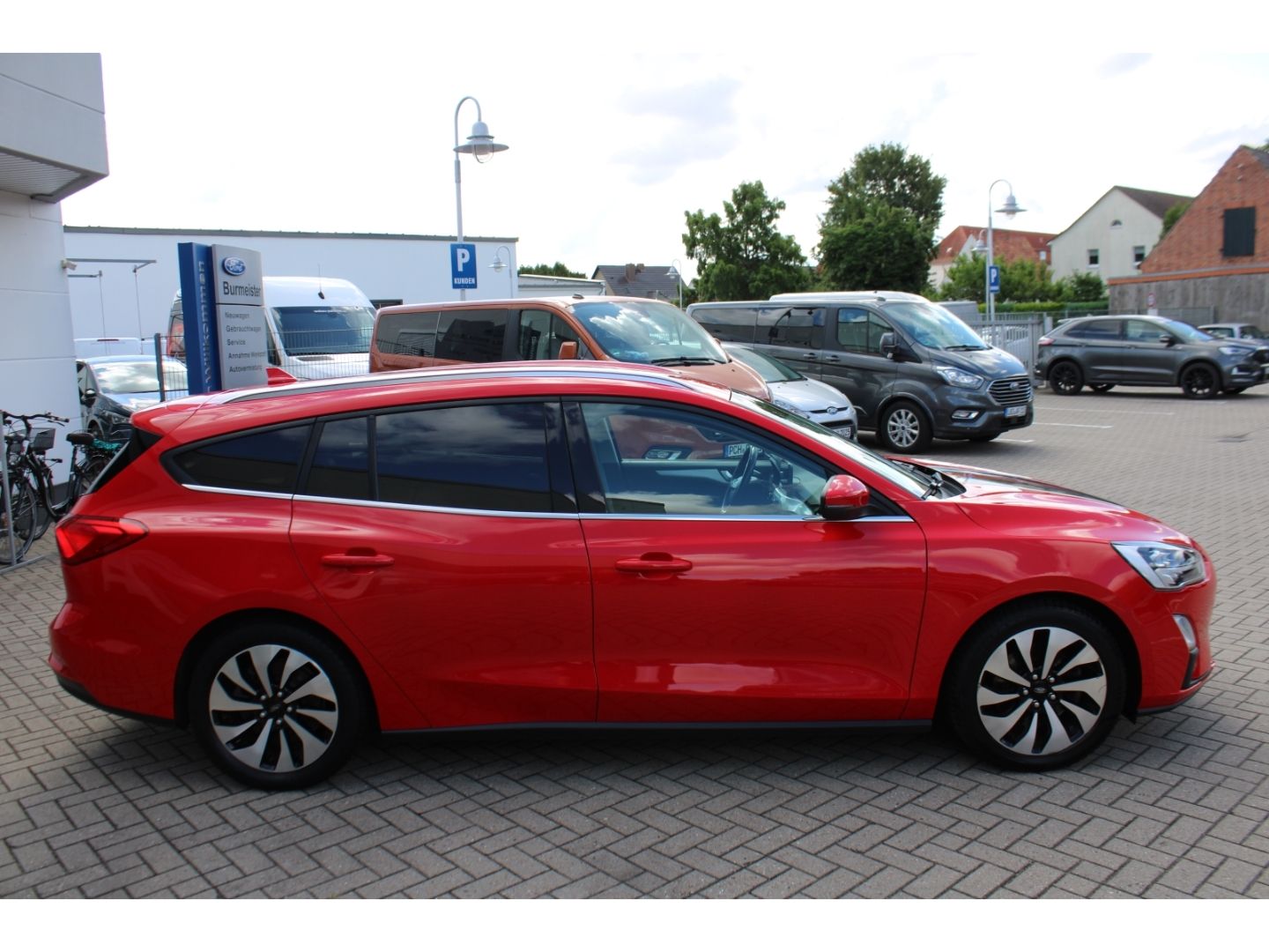 Fahrzeugabbildung Ford Focus Cool & Connect Turnier LED GRA GJR Navi PD