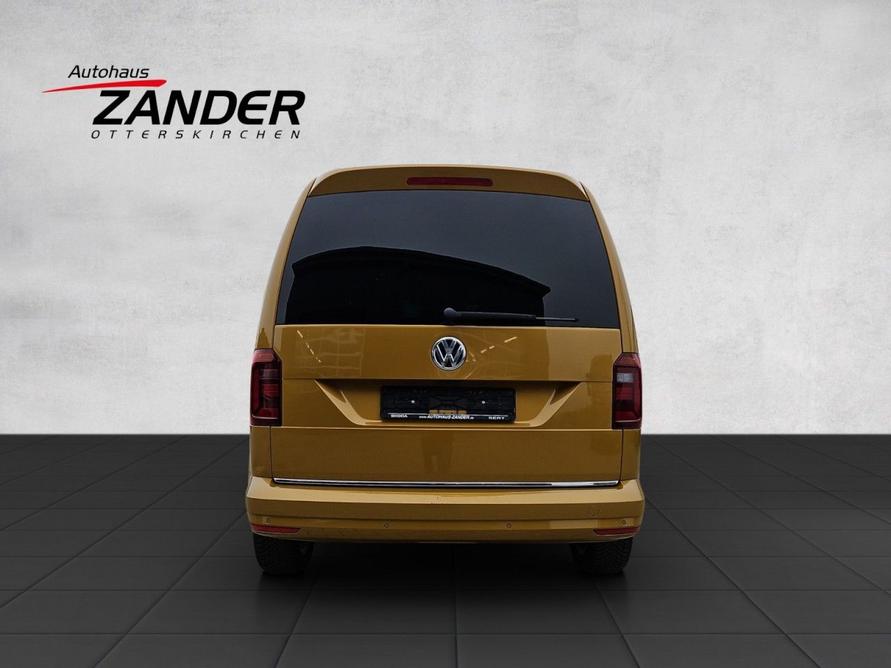 Fahrzeugabbildung Volkswagen Caddy PKW Highline Navi ACC Xenon