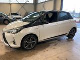 Toyota Yaris Hybrid Style Selection - Toyota Yaris: Style Selection