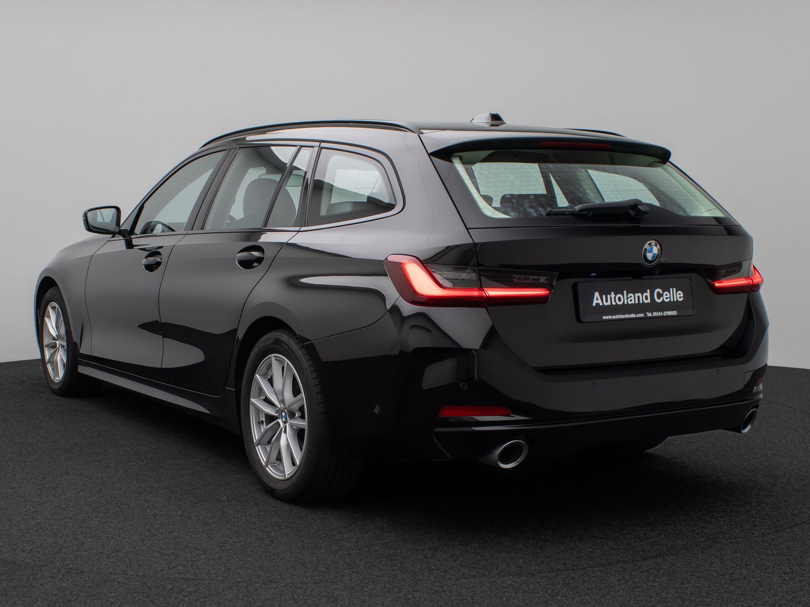 Fahrzeugabbildung BMW 320d Kamera DAB HiFi Leder Komfort Sport LED